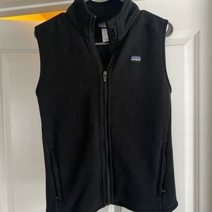 Women's Black Patagonia Vest, Medium.
